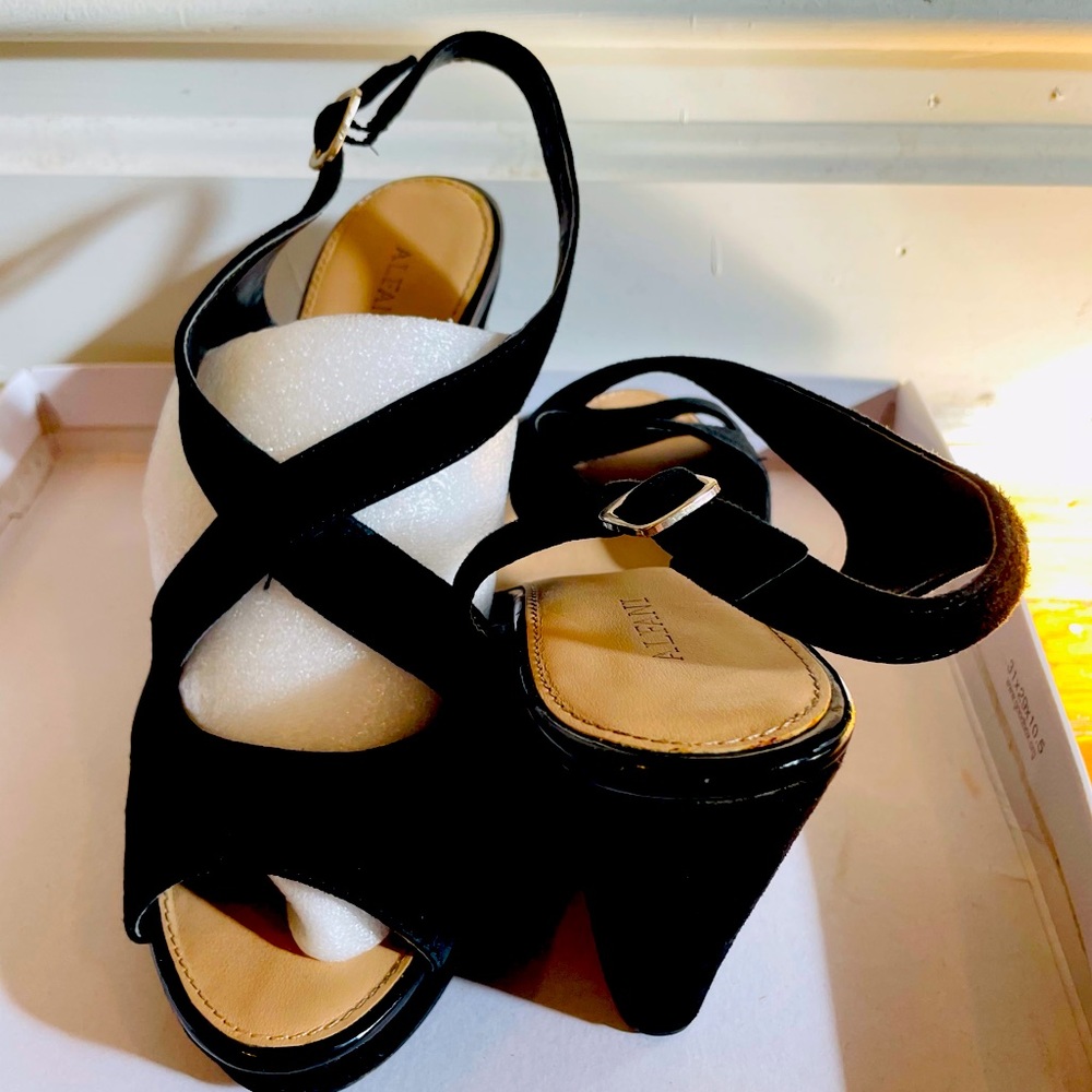 Alfani Strappy wedges